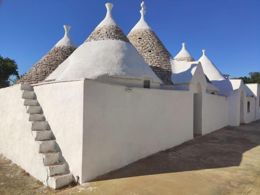 הוילה צ'לייה מספיקה I Trulli D'A Ross מראה חיצוני תמונה